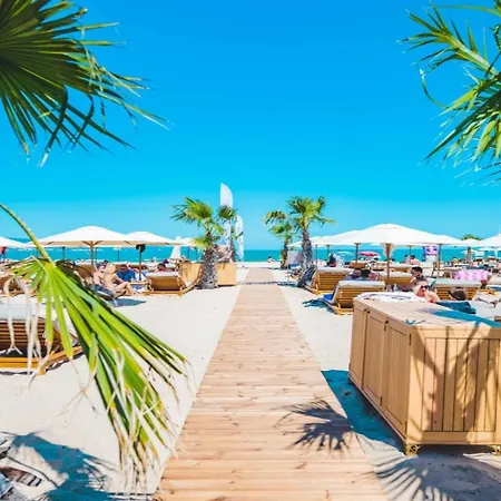 Celebrity Exclusive Cacao アパート *